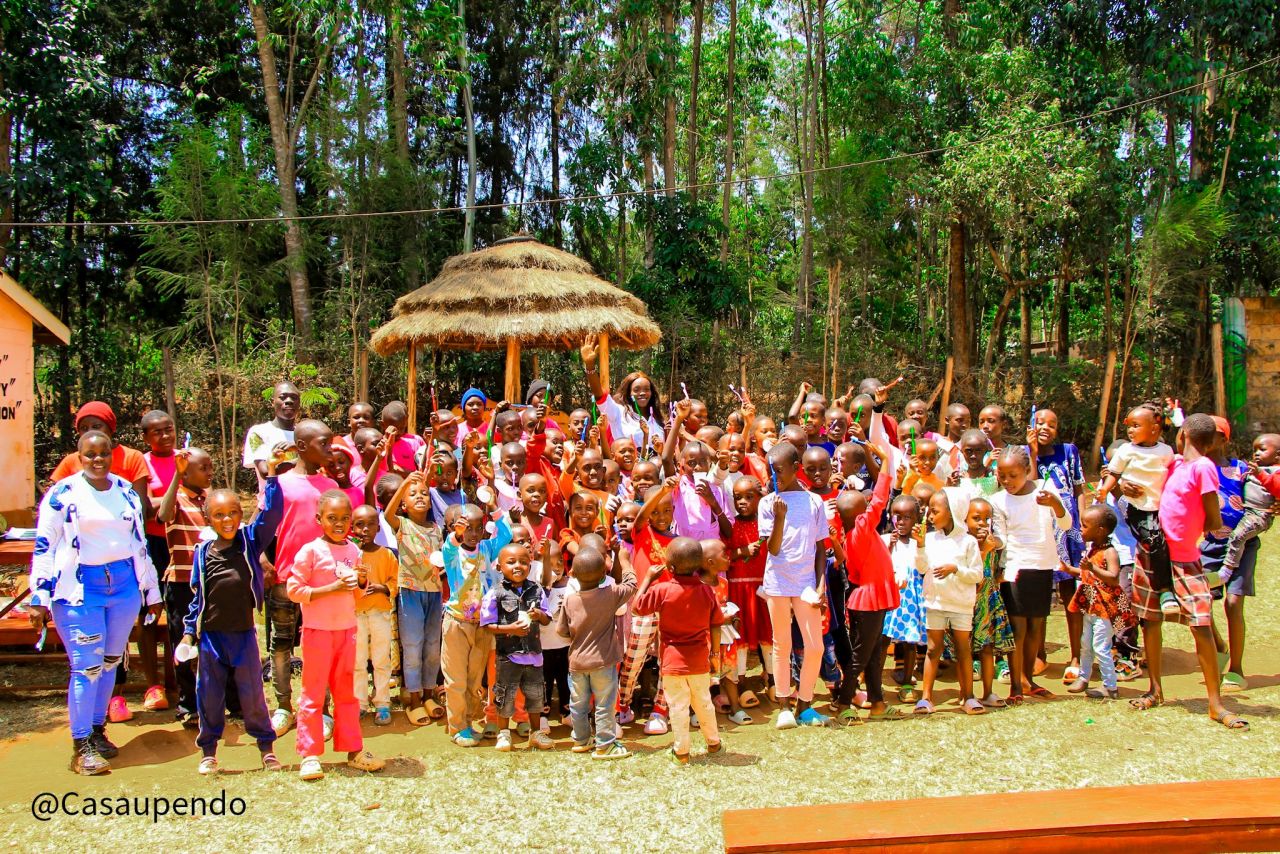 Casaupendo — Education support